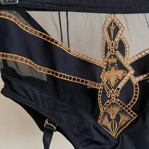 Thistle & Spire Abeille Brief